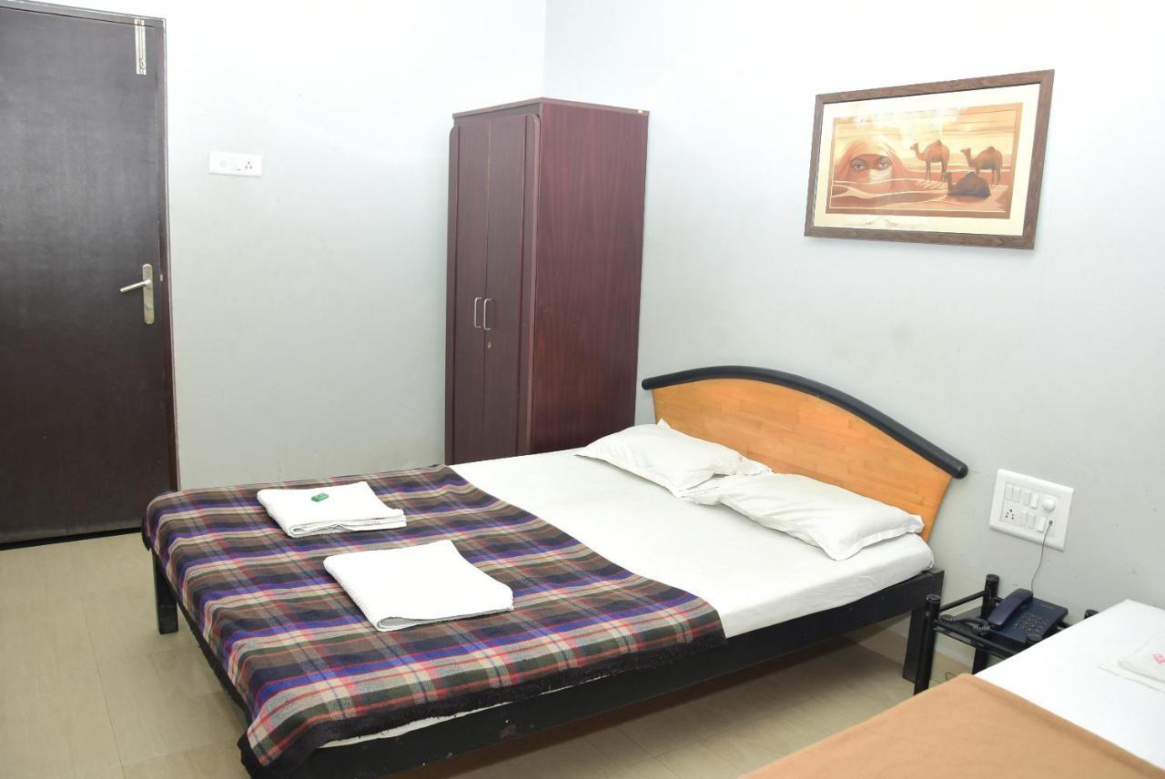 Hotel Delta Executive Ширди Экстерьер фото